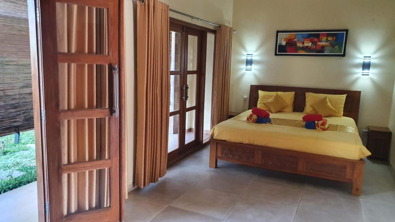Rosseno Villa Джокьякарта Экстерьер фото